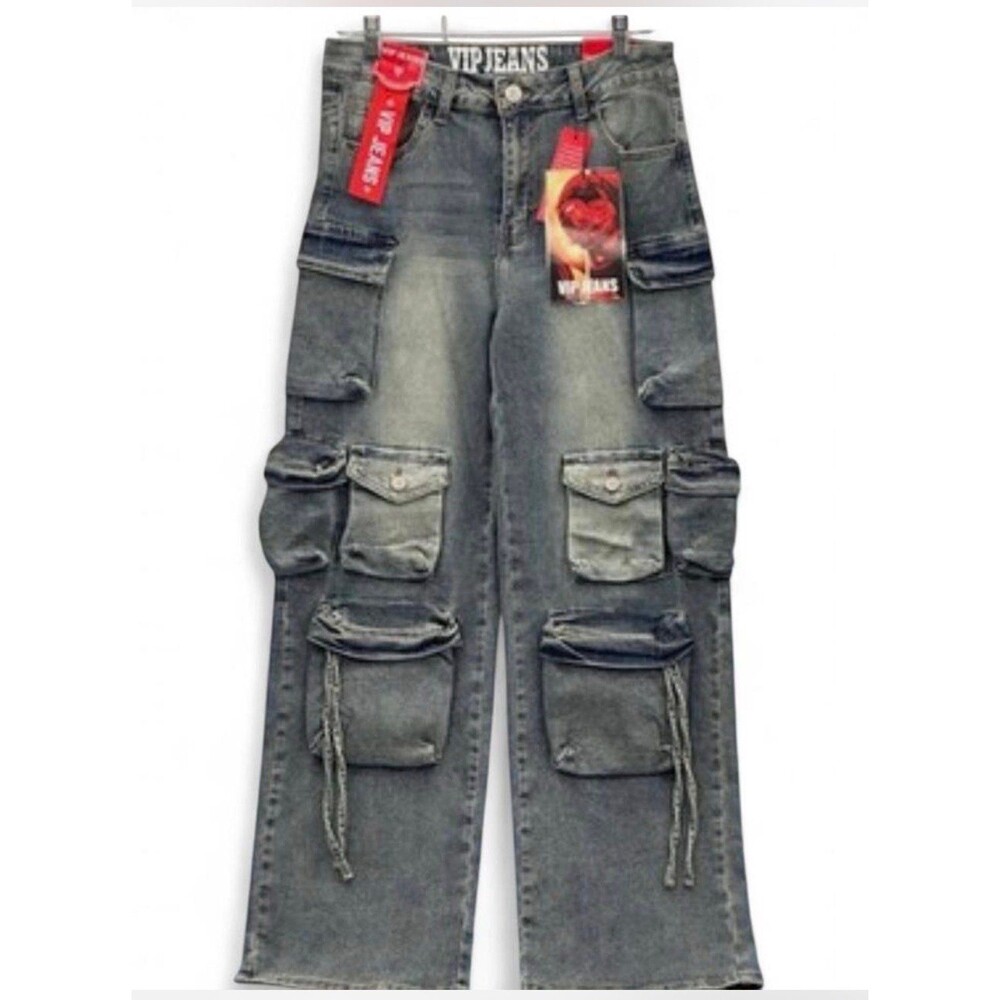 Baggy VIP Jeans cargo pants with a relaxed fit, ideal for casual wear size 9/29